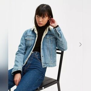 Levi's Original Sherpa Trucker Jacket Blue Denim Jean Coat Women's Size Small